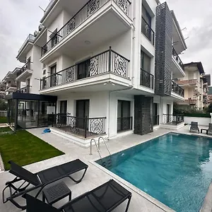 Arti̇m Aparthotel Fethiye