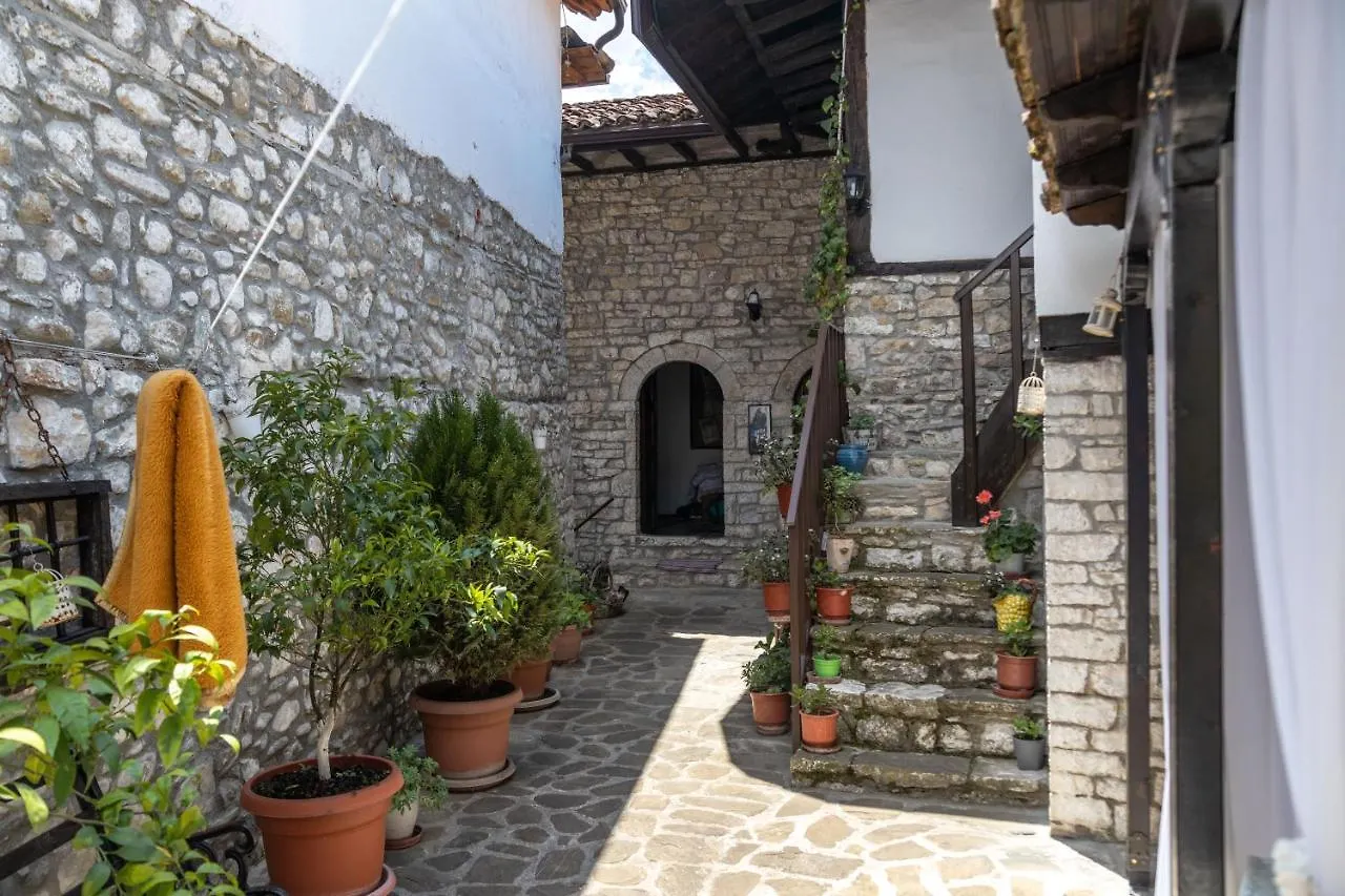 Bujtina Kodiket Guesthouse Berat