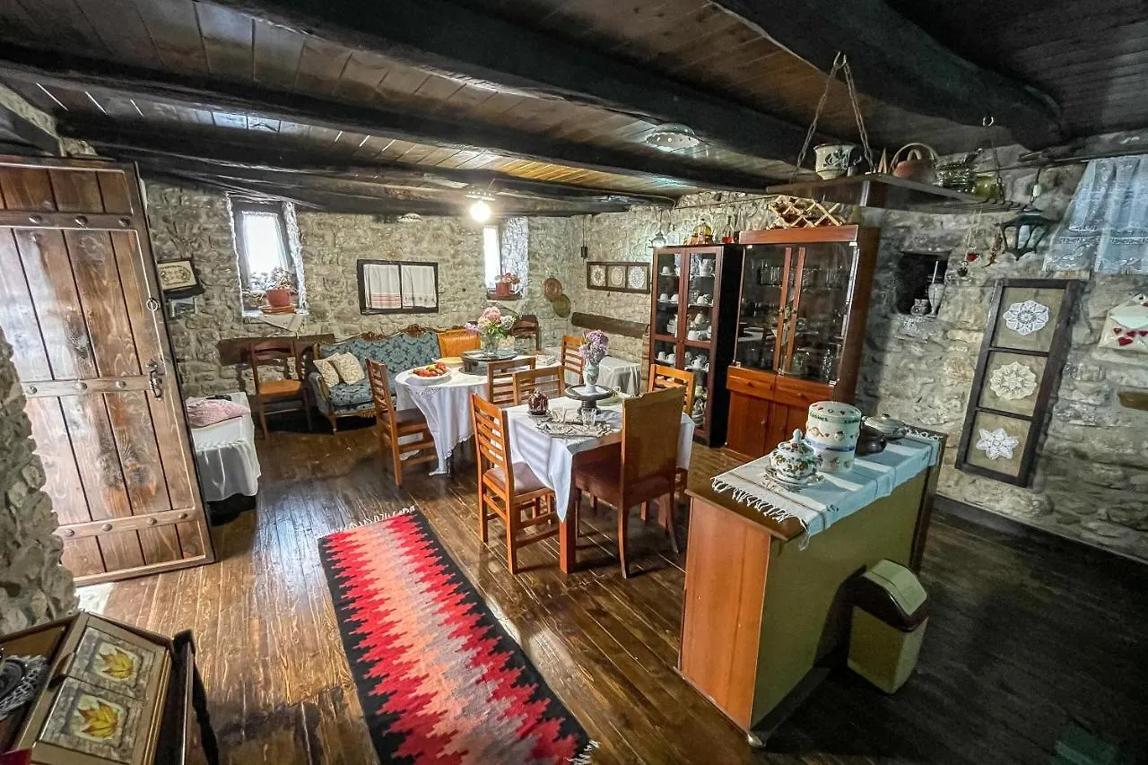 Bujtina Kodiket Guesthouse Berat Guest house